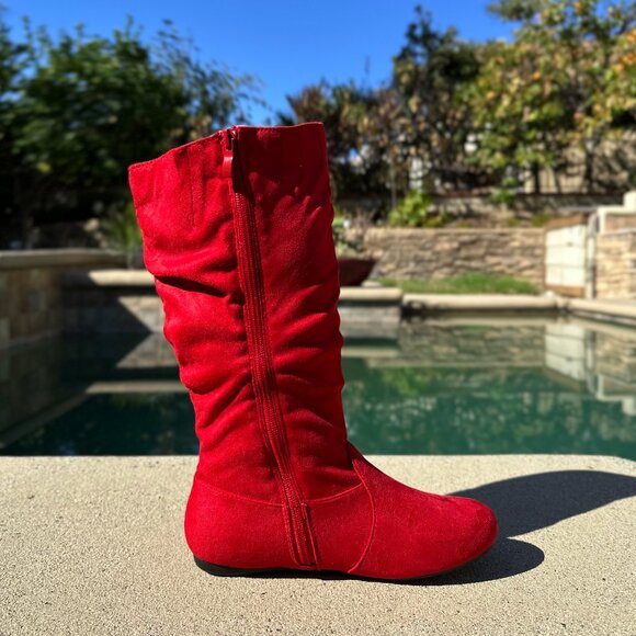 New Women's True Red Slouch Faux Suede Mid Calf Flat Boot Round Toe Zip Pull-On - Picture 4 of 5